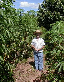 Don Salvador in seiner huerta orgnica