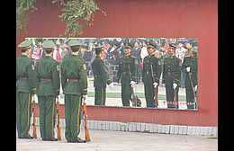 Klick to see High Resolution