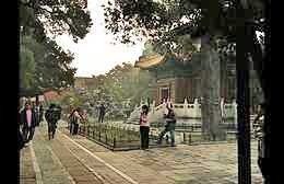 Klick to see High Resolution