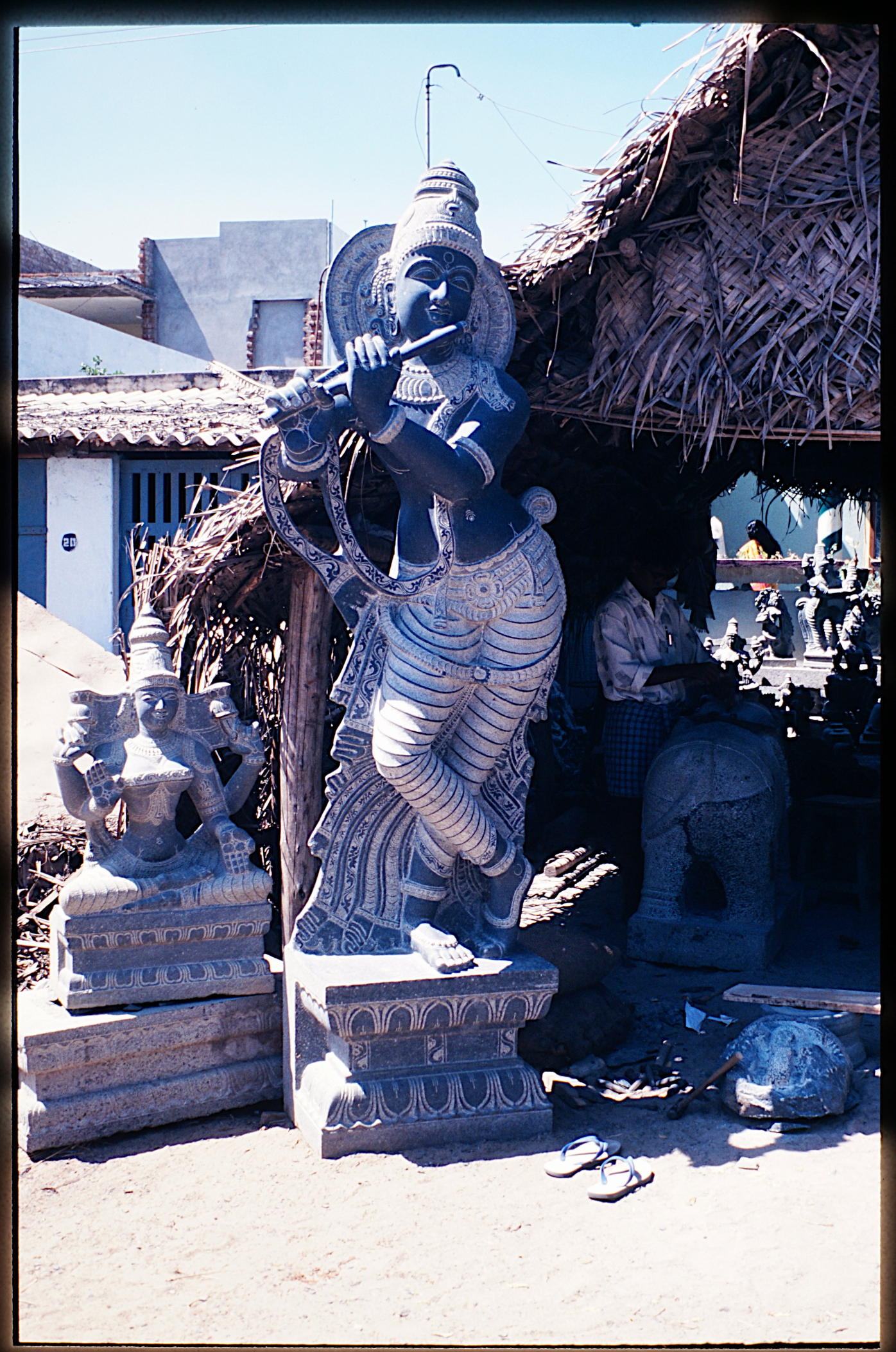 Klick to see High Resolution