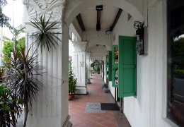 Klick to see High Resolution