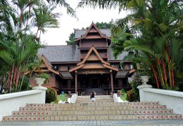 Klick to see High Resolution