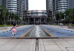 Klick to see High Resolution